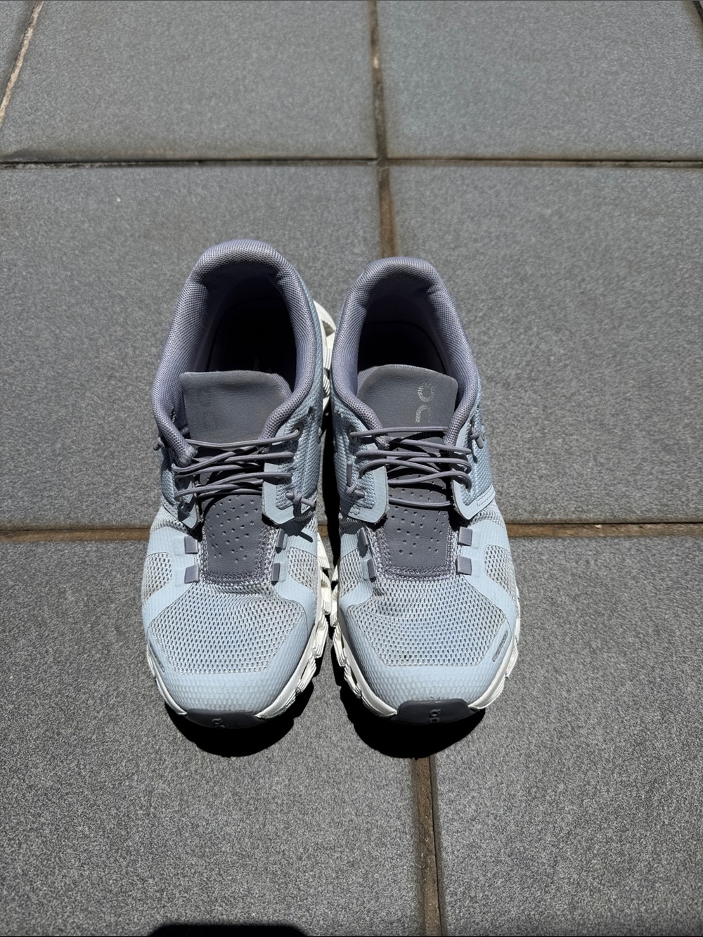 On Cloud 6 shoes